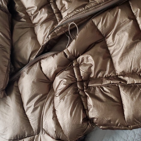 Amazon Essentials Women's Jacket - Picture 16 of 17